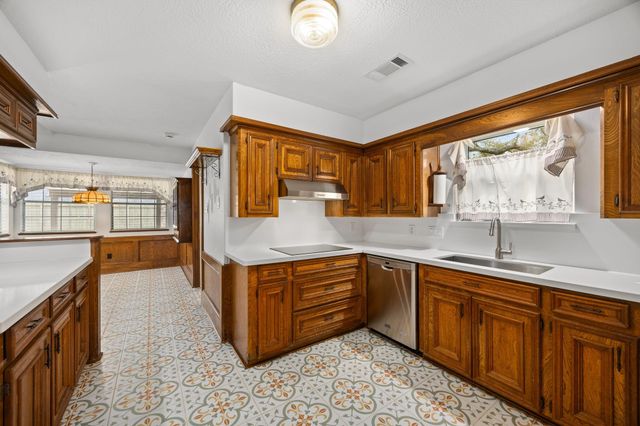 15702 Mesa Verde Drive, Houston, TX 77059