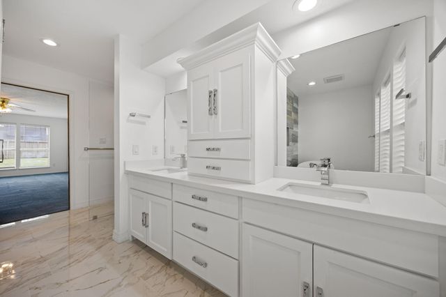 15702 Mesa Verde Drive, Houston, TX 77059