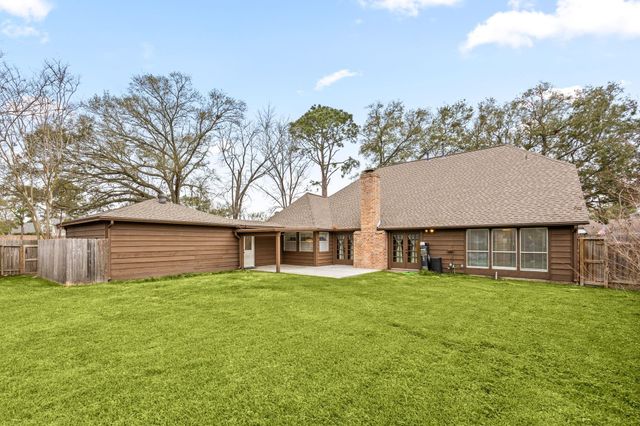 15702 Mesa Verde Drive, Houston, TX 77059