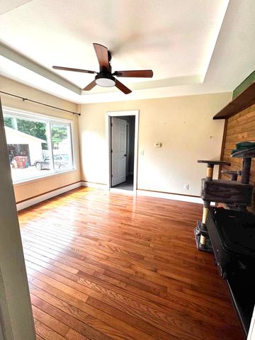 324 S Hamilton Street, Marshall City, MI 49068