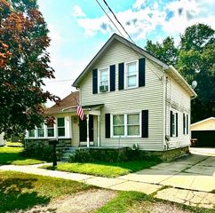 324 S Hamilton Street, Marshall City, MI 49068