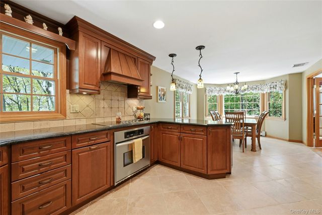 60 Woodvale Avenue, Kings Park, NY 11754