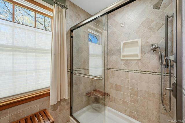 60 Woodvale Avenue, Kings Park, NY 11754