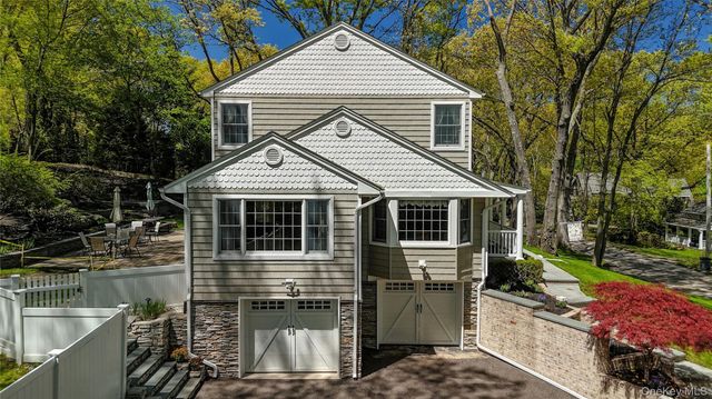 60 Woodvale Avenue, Kings Park, NY 11754