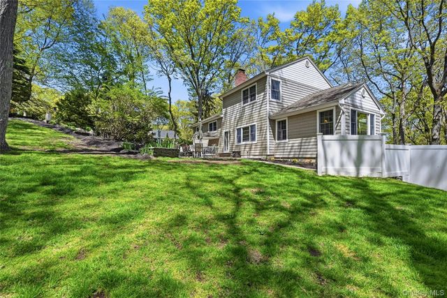 60 Woodvale Avenue, Kings Park, NY 11754