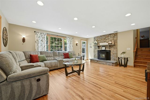 60 Woodvale Avenue, Kings Park, NY 11754