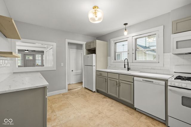 3272 N College Avenue, Indianapolis, IN 46205