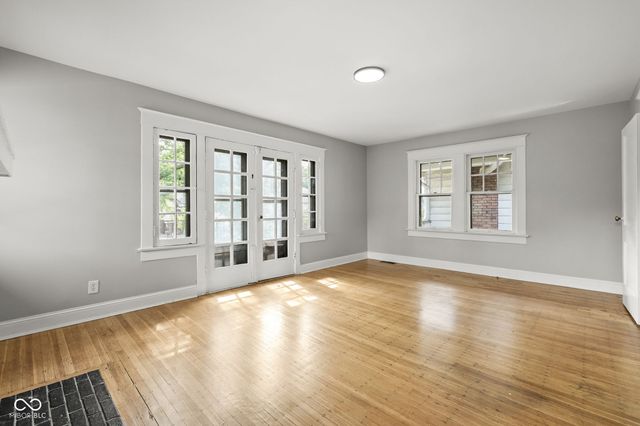 3272 N College Avenue, Indianapolis, IN 46205