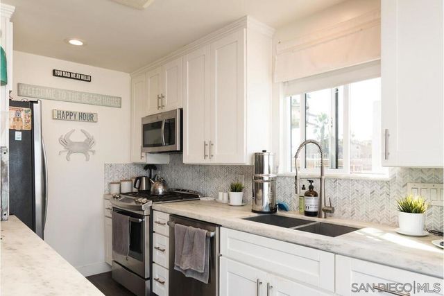 680 682 Ocean Ln, Imperial Beach, CA 91932