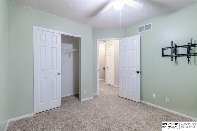 14518 Grand Avenue, Omaha, NE 68116