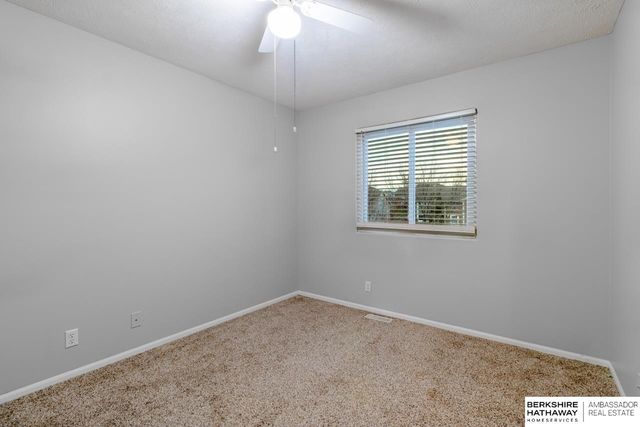 14518 Grand Avenue, Omaha, NE 68116