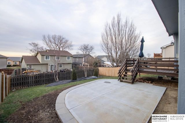 14518 Grand Avenue, Omaha, NE 68116