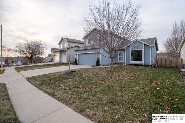 14518 Grand Avenue, Omaha, NE 68116