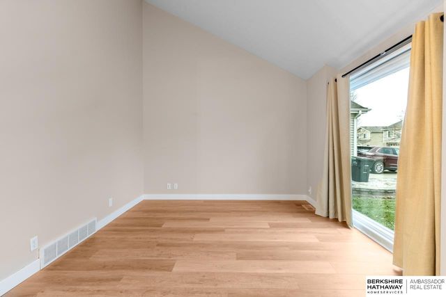 14518 Grand Avenue, Omaha, NE 68116