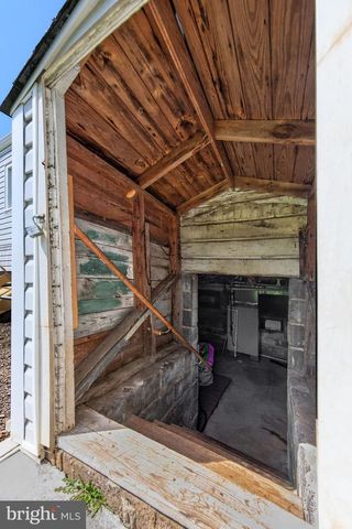 637 MANASSAS AVE, Front Royal, VA 22630