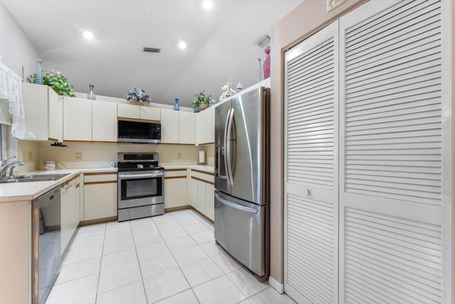 20301 NW 7th Street, Pembroke Pines, FL 33029