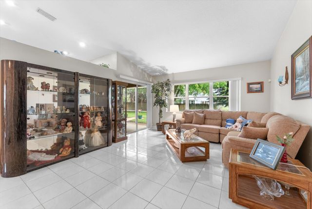 20301 NW 7th Street, Pembroke Pines, FL 33029