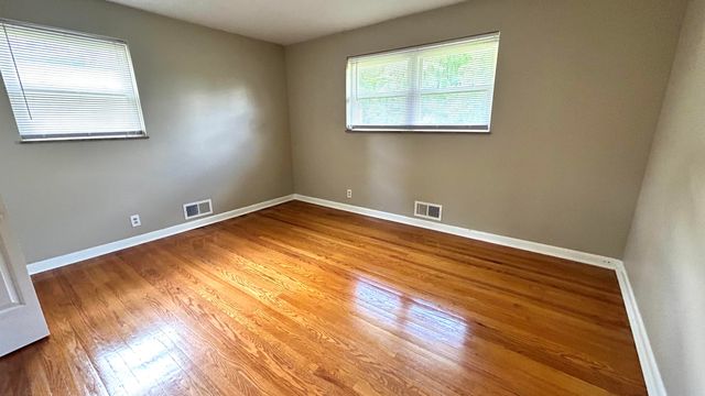 406 Bomont Avenue, London, KY 40741