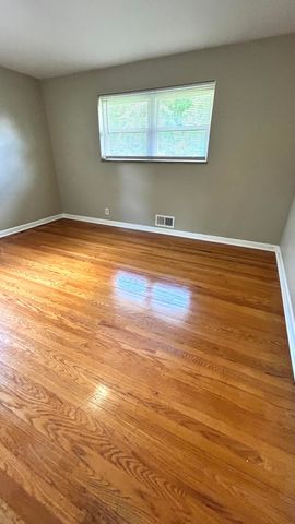 406 Bomont Avenue, London, KY 40741