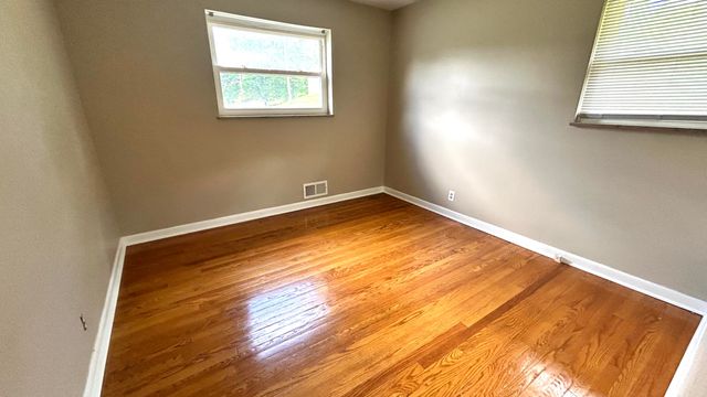 406 Bomont Avenue, London, KY 40741