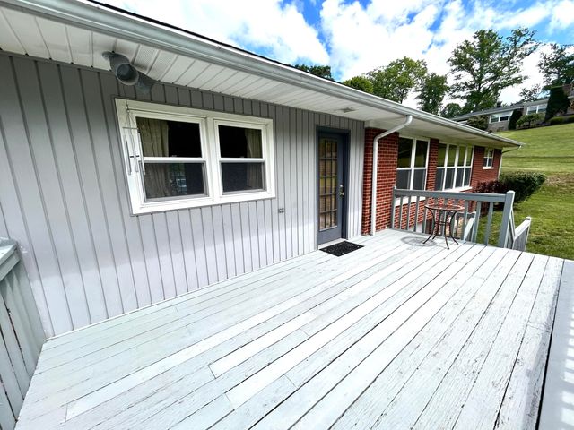 406 Bomont Avenue, London, KY 40741