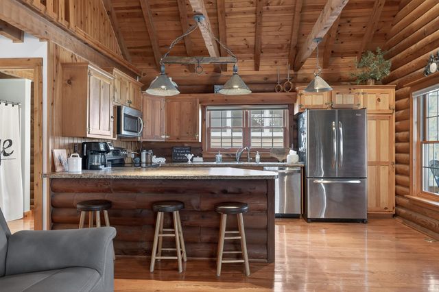 555 Lane 221B Hamilton Lake, Hamilton, IN 46742