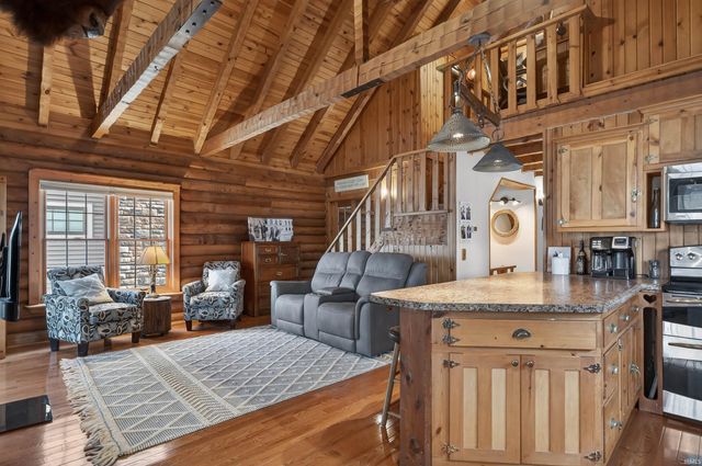 555 Lane 221B Hamilton Lake, Hamilton, IN 46742