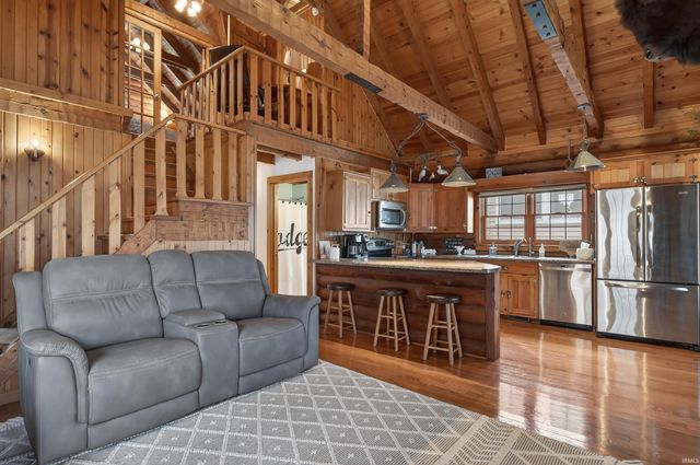 555 Lane 221B Hamilton Lake, Hamilton, IN 46742