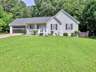 300 Willow Lane, Temple, GA 30179
