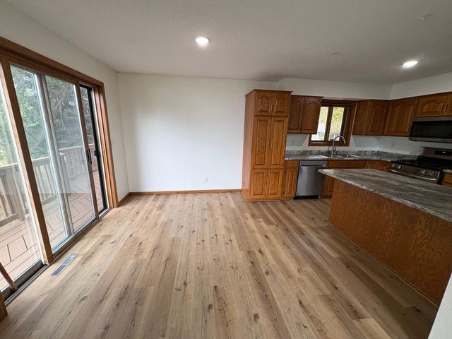 408 4th Street NW, Avon, MN 56310