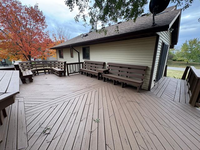 408 4th Street NW, Avon, MN 56310