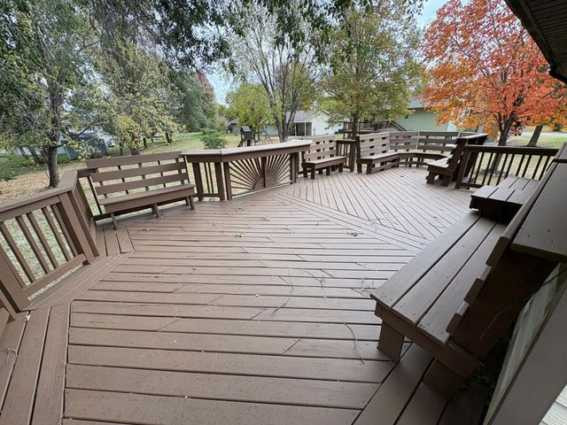 408 4th Street NW, Avon, MN 56310