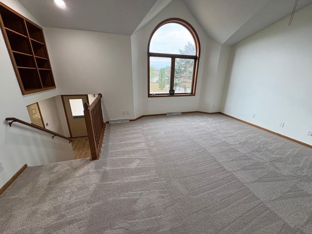 408 4th Street NW, Avon, MN 56310