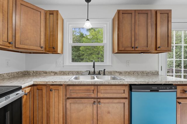 1307 Sun Valley Rd, Clarksville, TN 37040