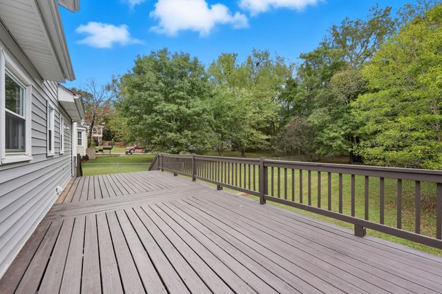 1307 Sun Valley Rd, Clarksville, TN 37040