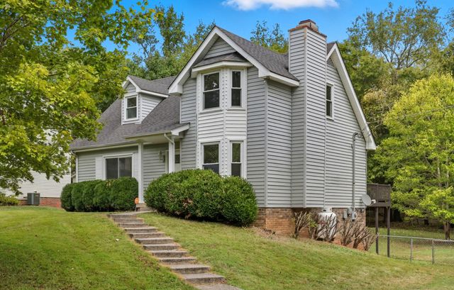 1307 Sun Valley Rd, Clarksville, TN 37040