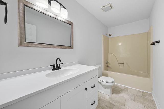 1307 Sun Valley Rd, Clarksville, TN 37040