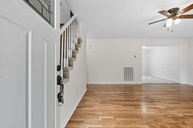 1307 Sun Valley Rd, Clarksville, TN 37040