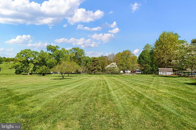 38 DREXEL DR, Newark, DE 19711