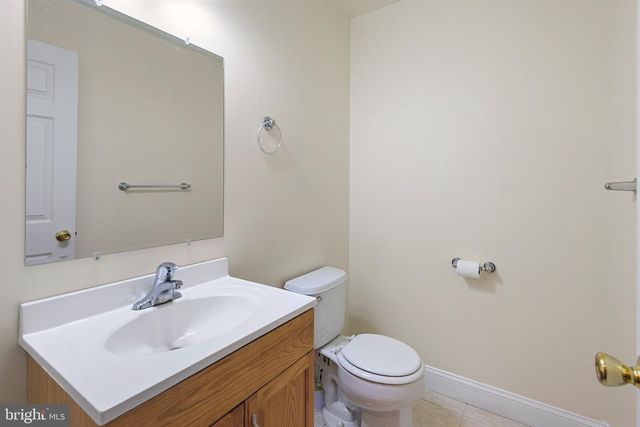 38 DREXEL DR, Newark, DE 19711