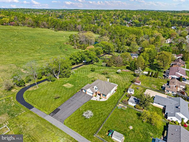 38 DREXEL DR, Newark, DE 19711