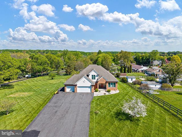 38 DREXEL DR, Newark, DE 19711