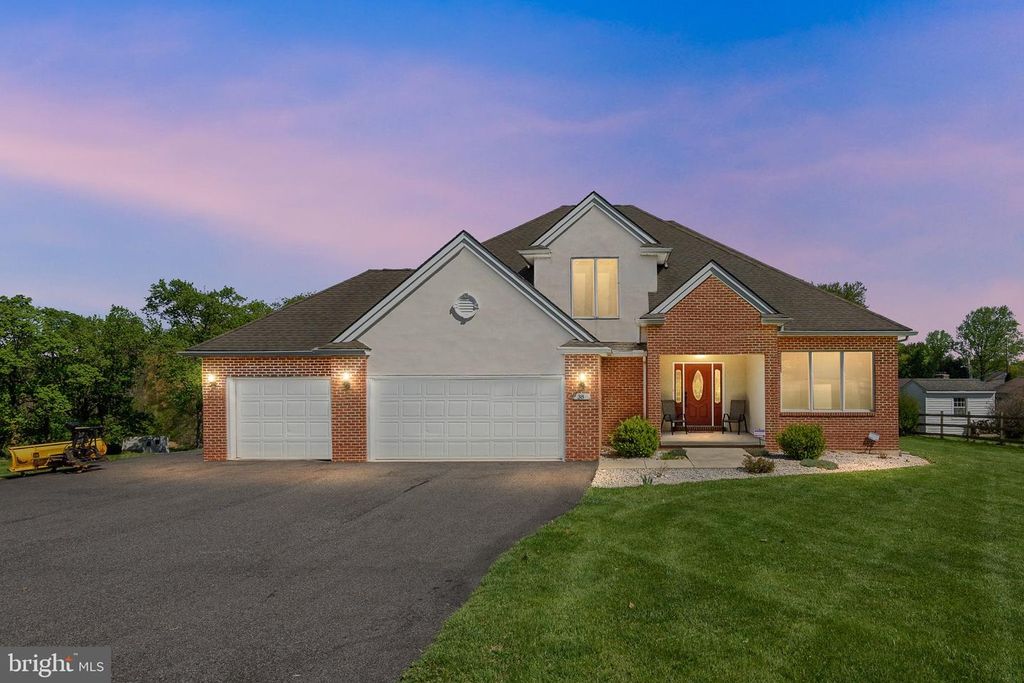 38 DREXEL DR, Newark, DE 19711