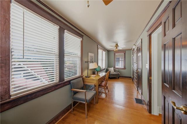 5117 WALNUT Street, Kansas City, MO 64112