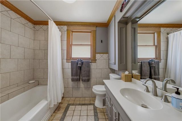 5117 WALNUT Street, Kansas City, MO 64112