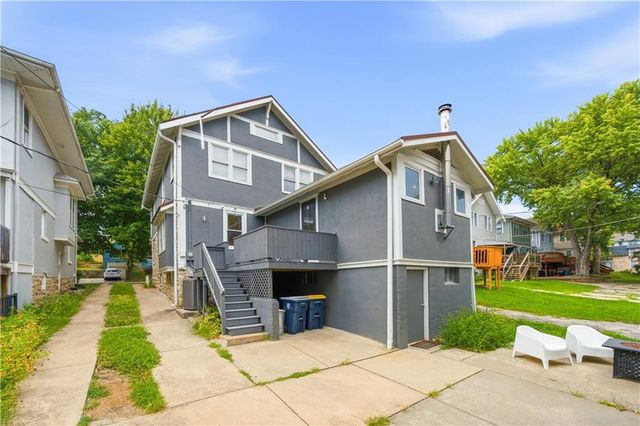 5117 WALNUT Street, Kansas City, MO 64112