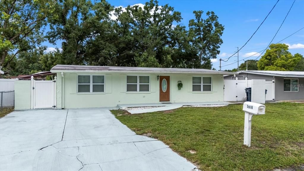 1712 W ATKINSON STREET, Tampa, FL 33604