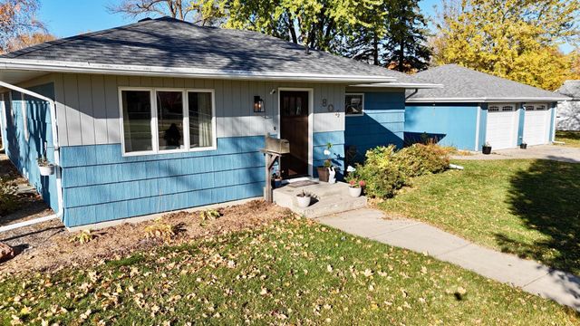 804 9th Street S, Olivia, MN 56277
