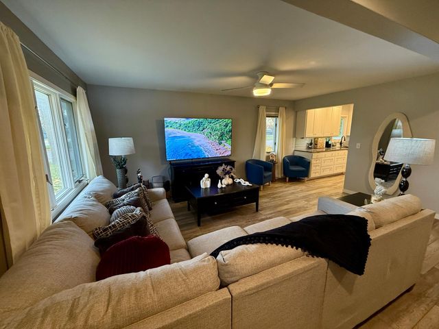 804 9th Street S, Olivia, MN 56277