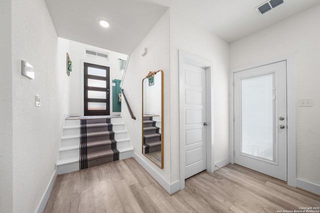 9719 Stillwater, San Antonio, TX 78254